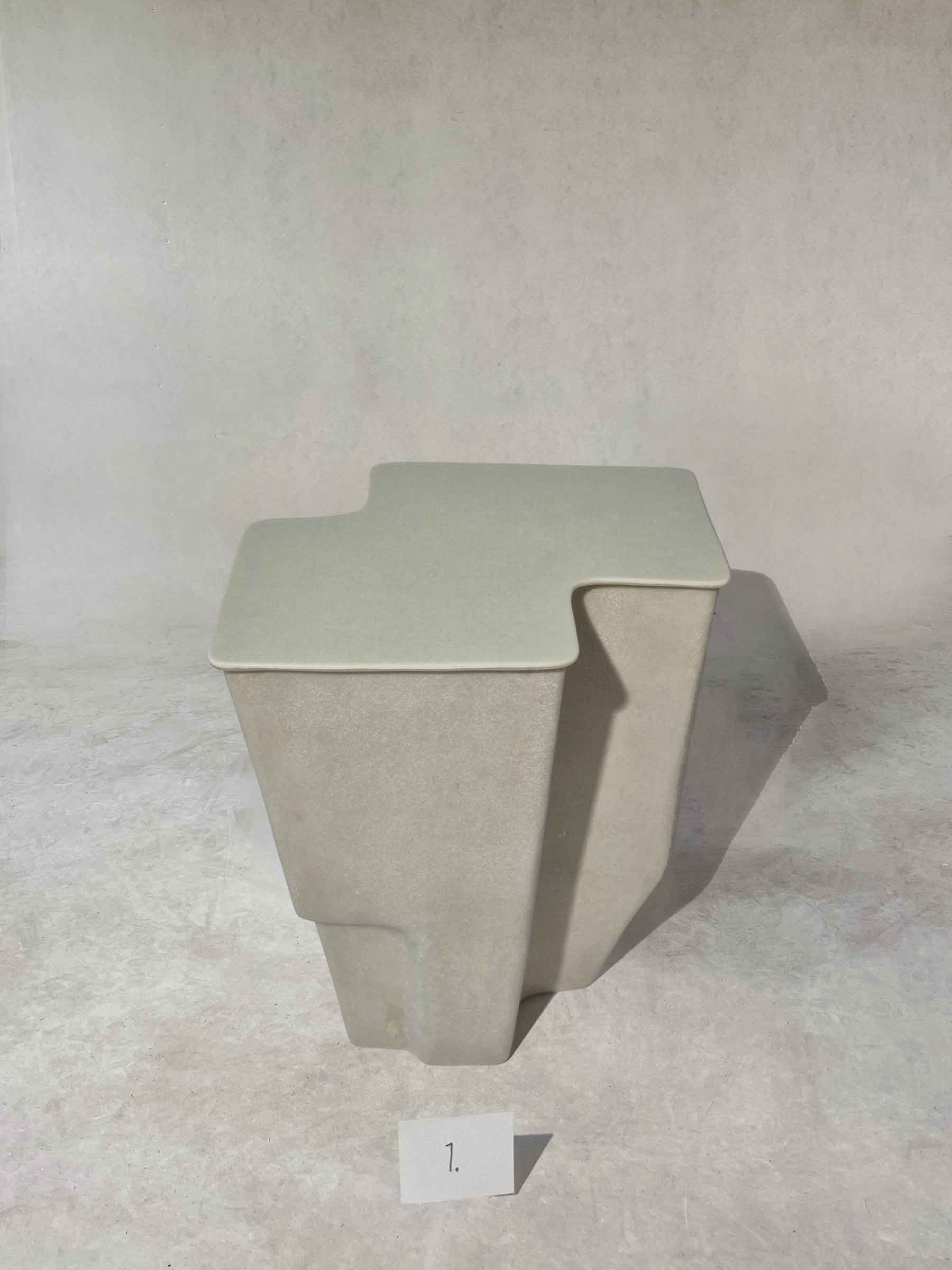 Clam Table, Medium - White Moon