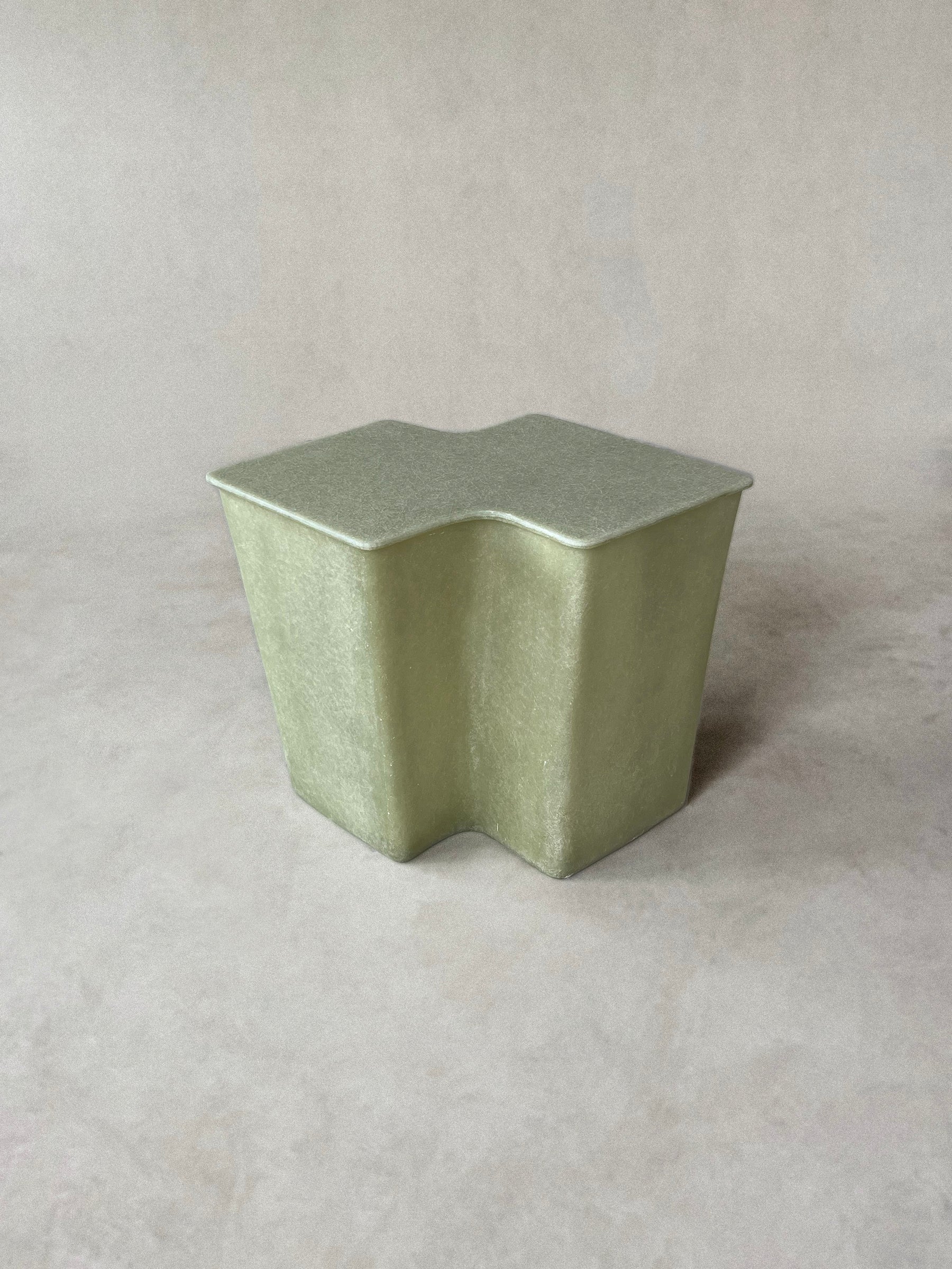 Clam Table, Small - Raw Green